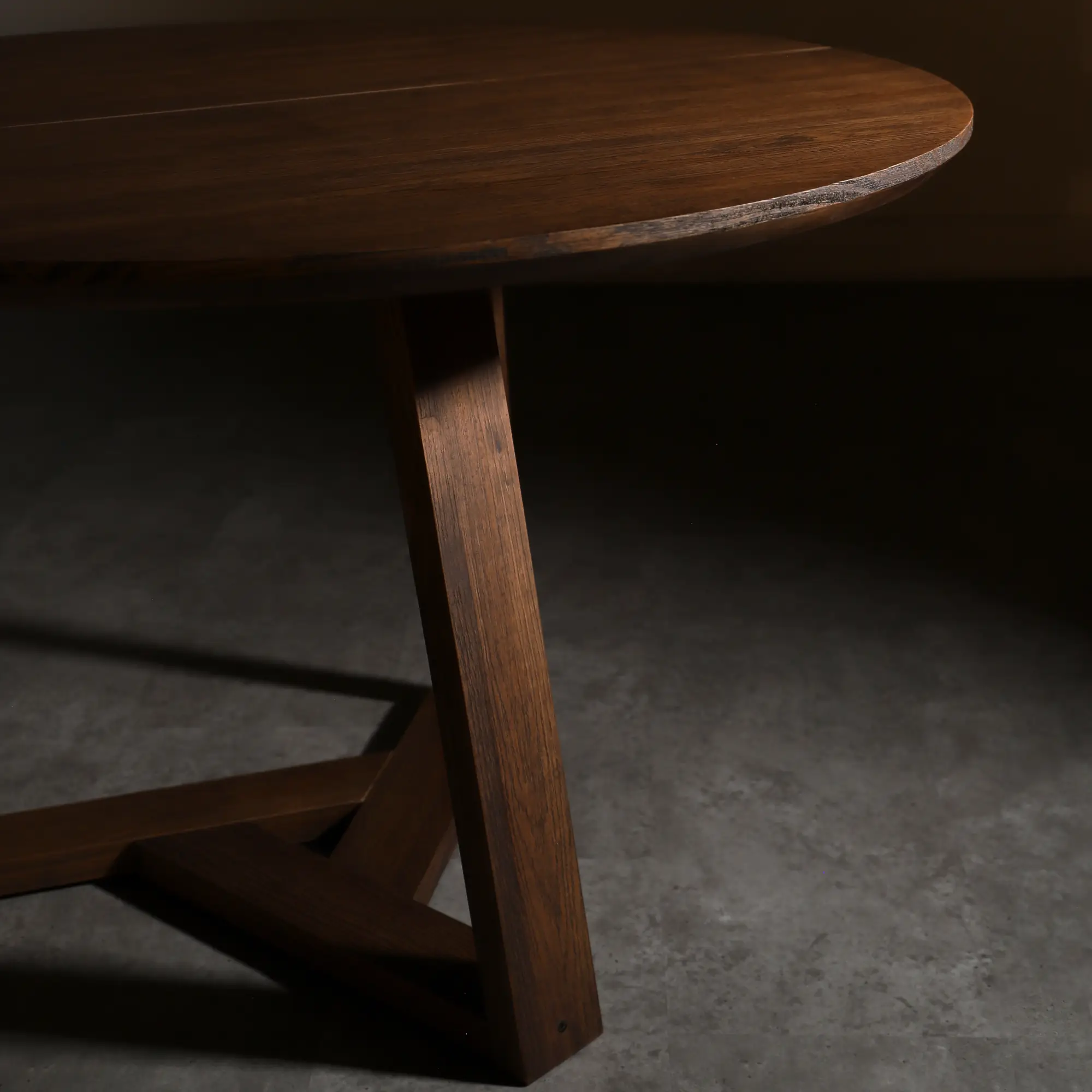 Cascais Round Dining Table - Image 34