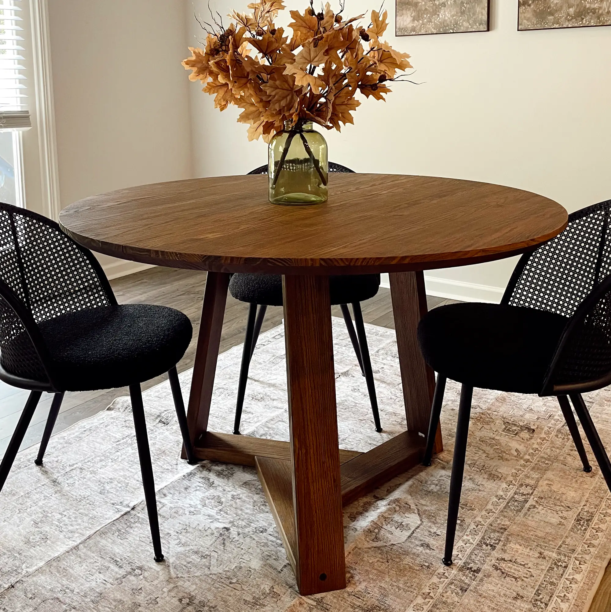 Cascais Round Dining Table - Image 51