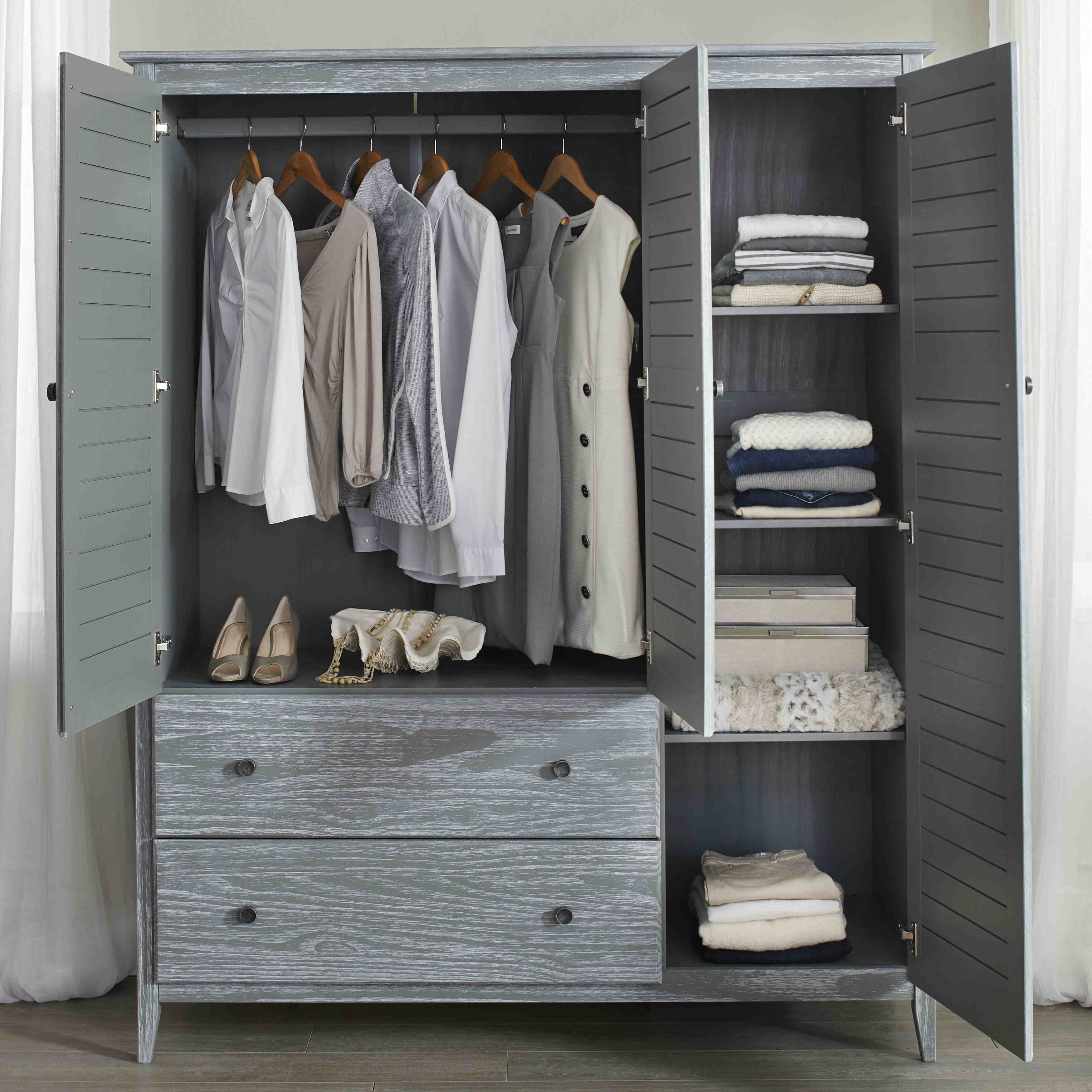 Greenport 3-Door Wardrobe - Image 6