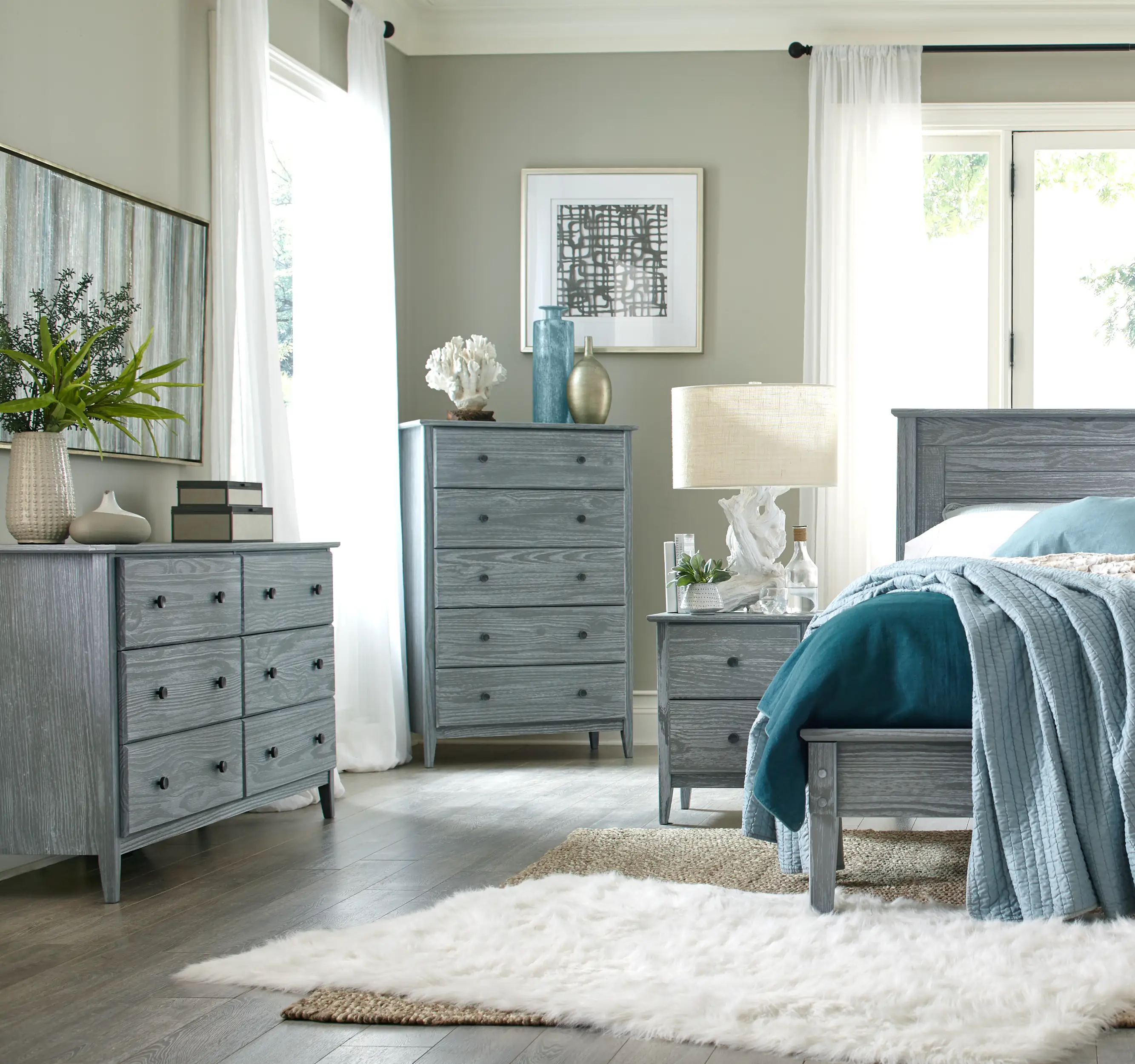 Greenport Bedroom Set (5-piece) - Image 9