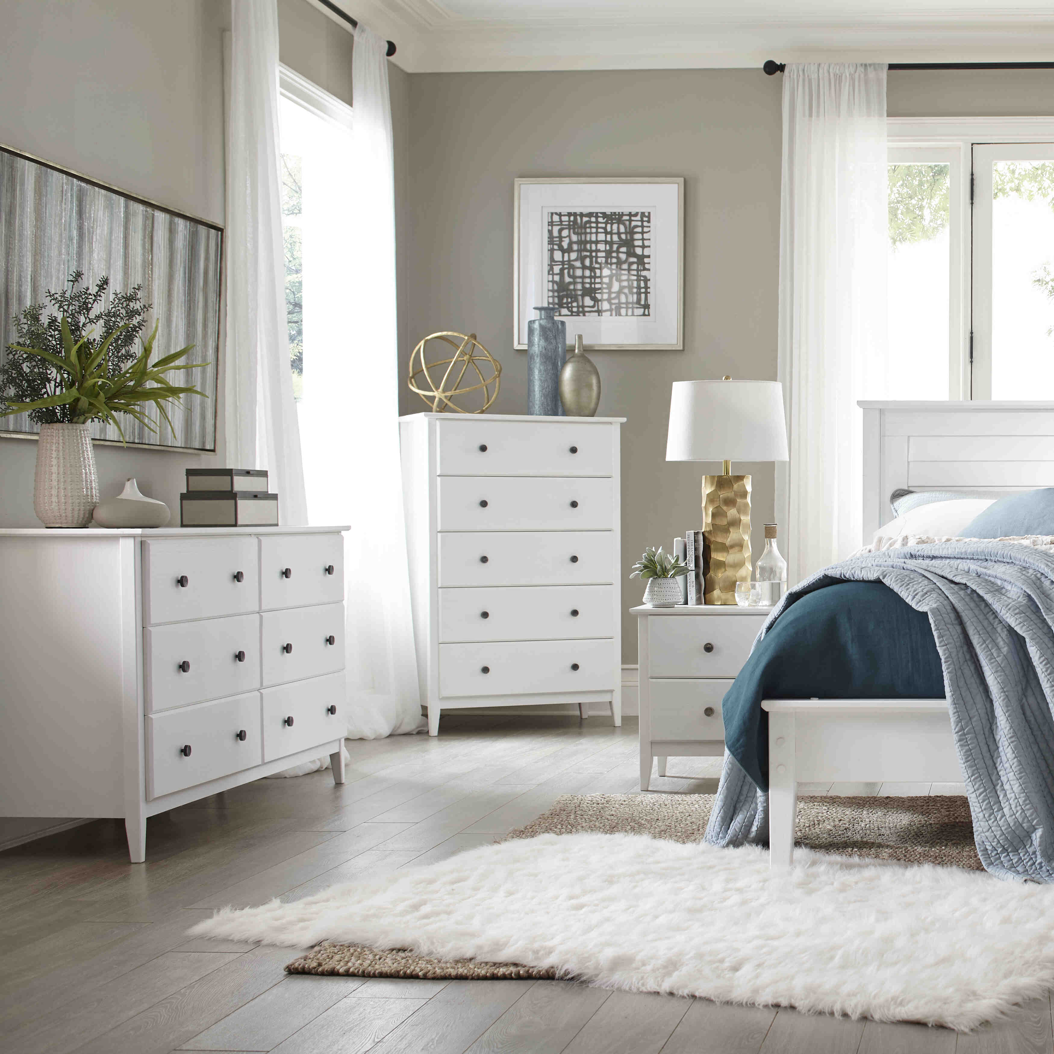 Greenport Louvered Platform Bed - Image 19
