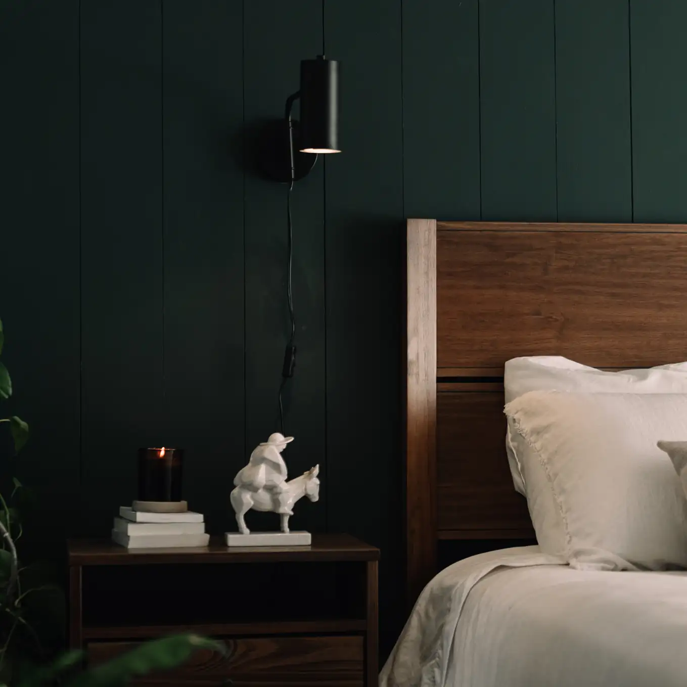 Mid Century Panel Bed - Image 35