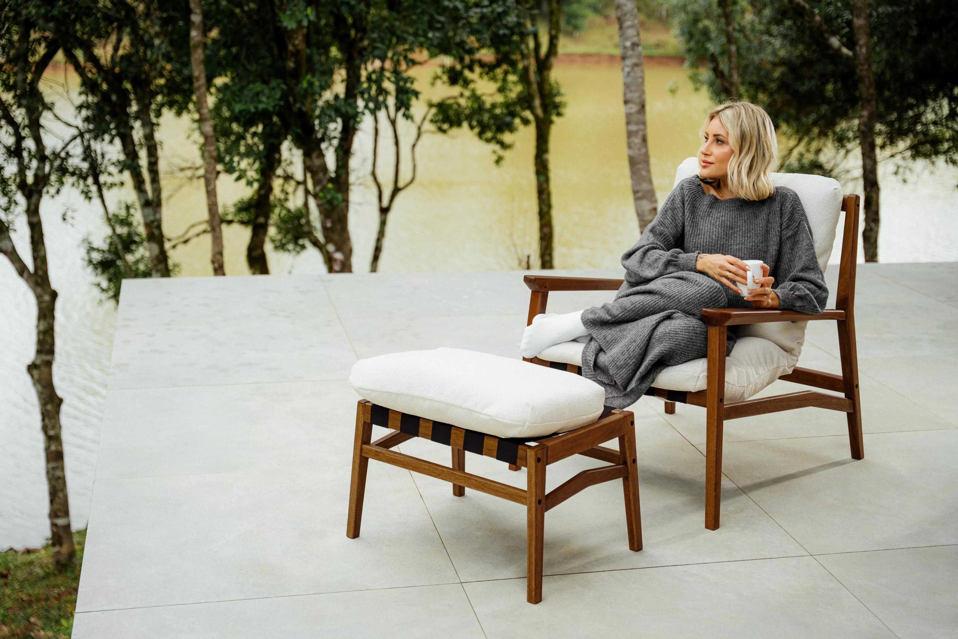 Mid Century Lounge Chair - Image 38