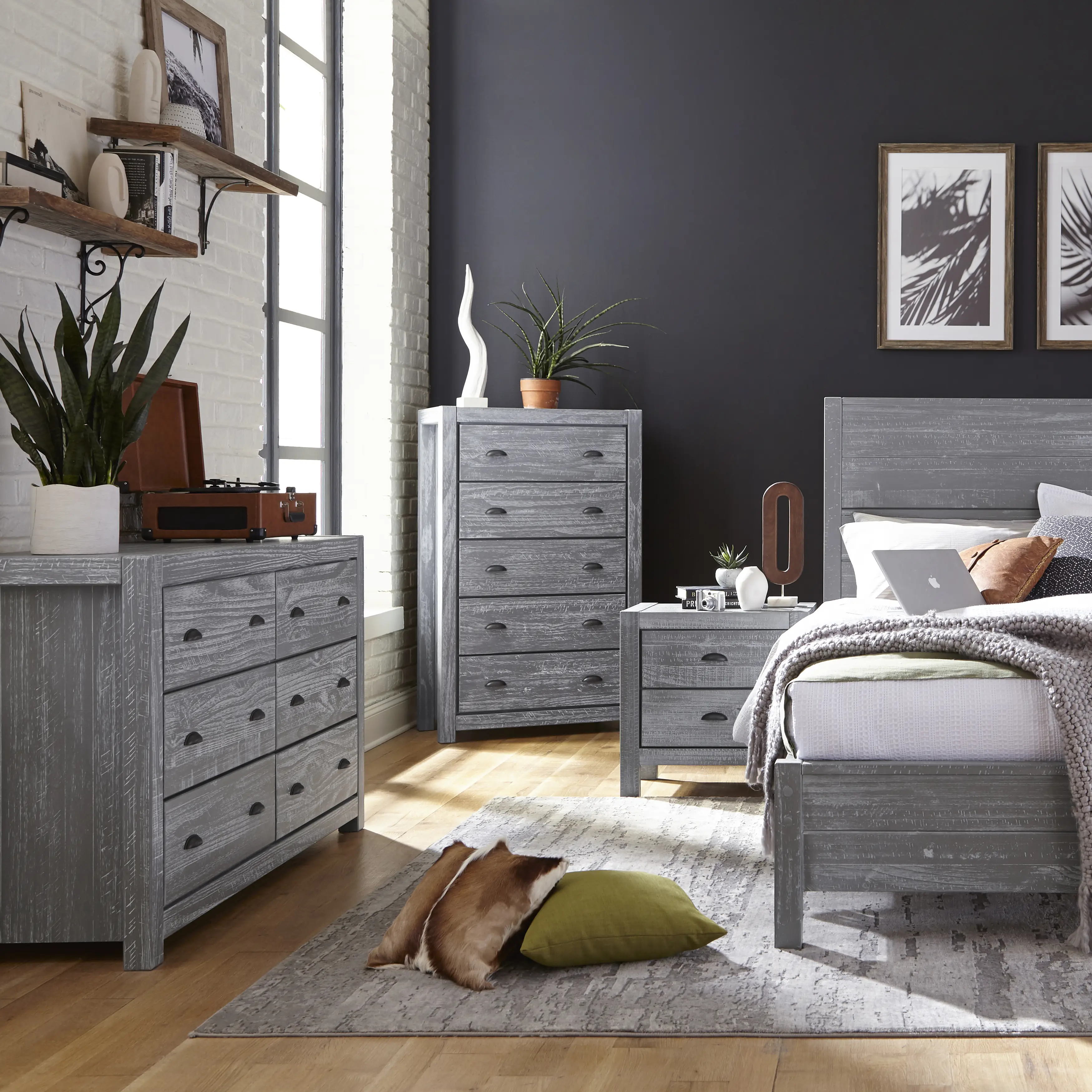 Montauk Bedroom Set (5-Piece) - Image 28