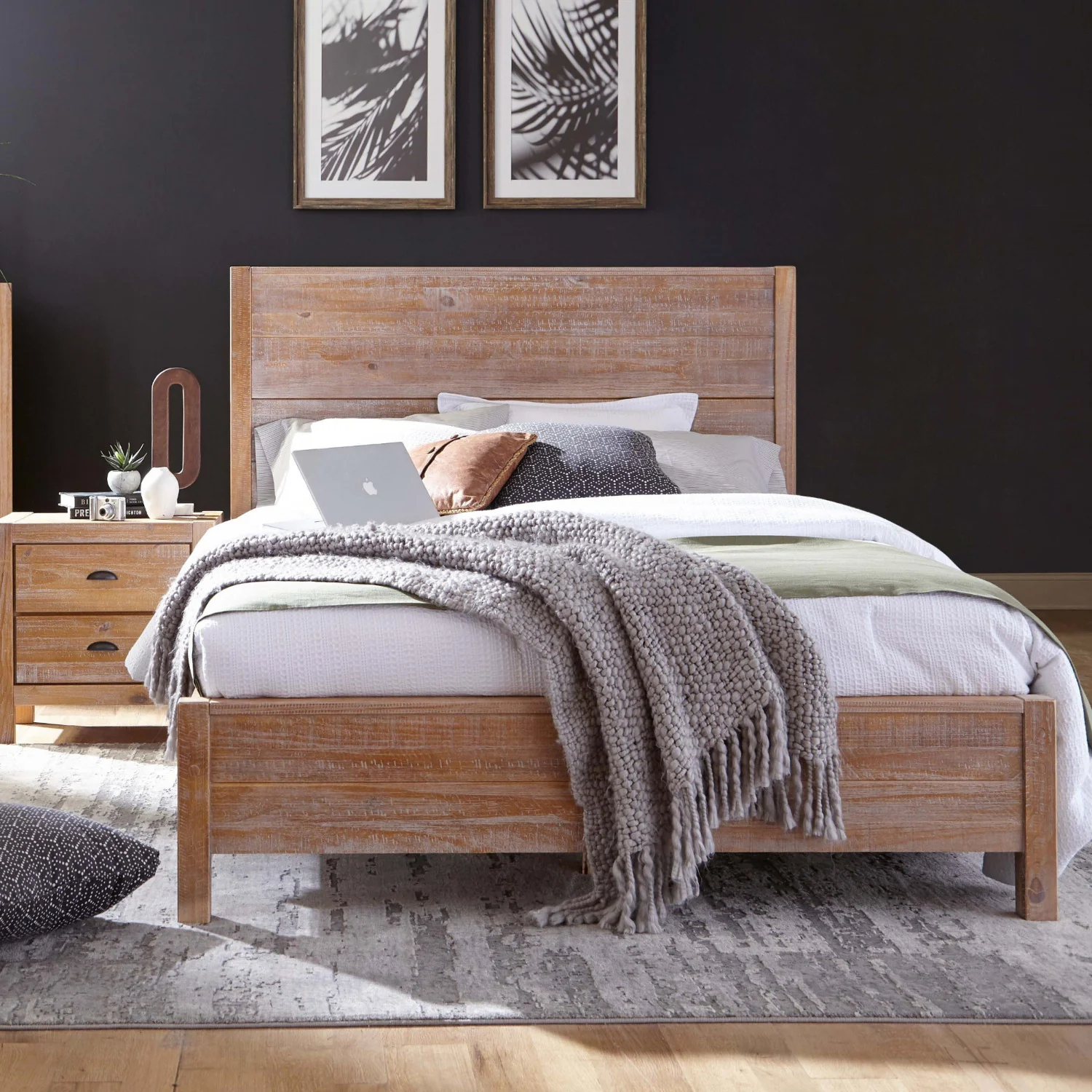 Montauk Solid Wood Bed - Image 4