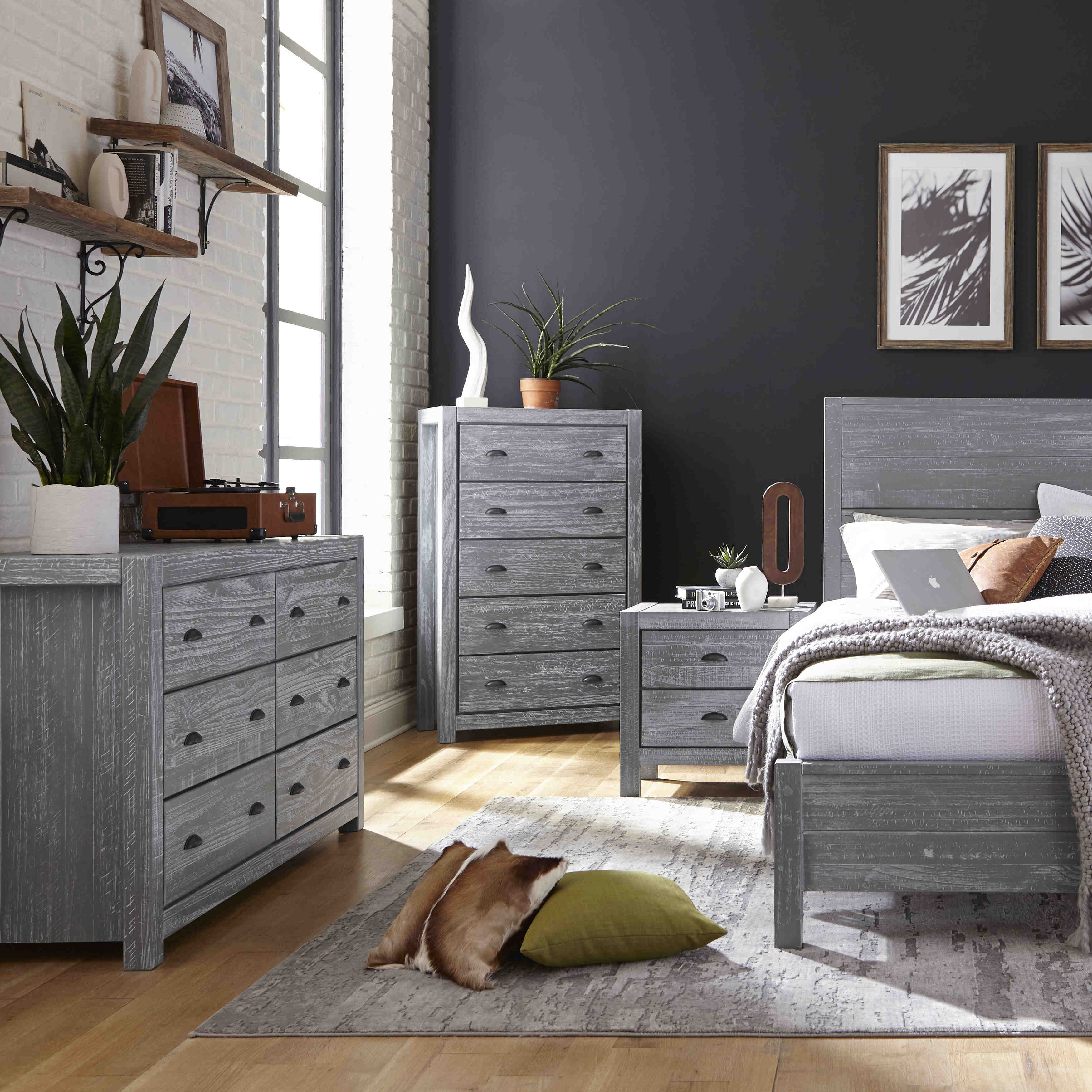 Montauk Solid Wood Bed - Image 7