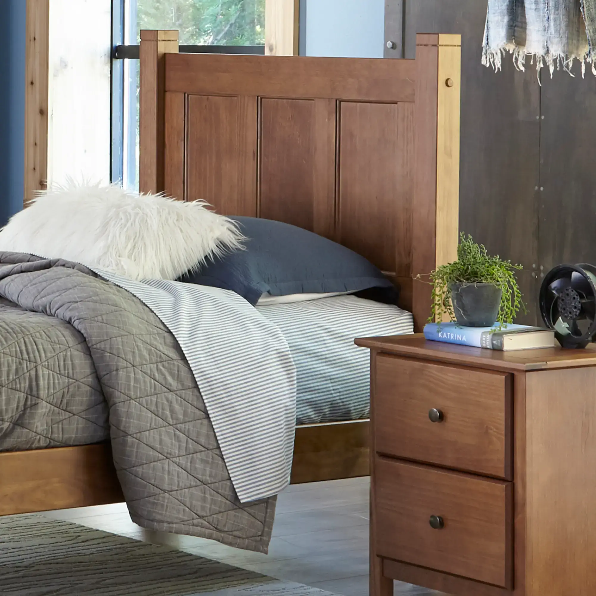 Shaker Bedroom Set (5-Piece) - Image 26