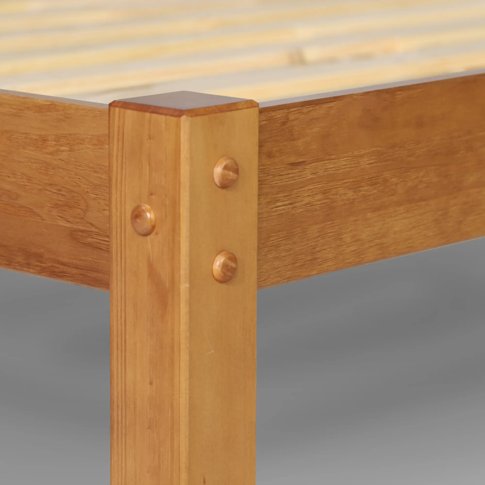 Shaker Panel Platform Bed - Image 28